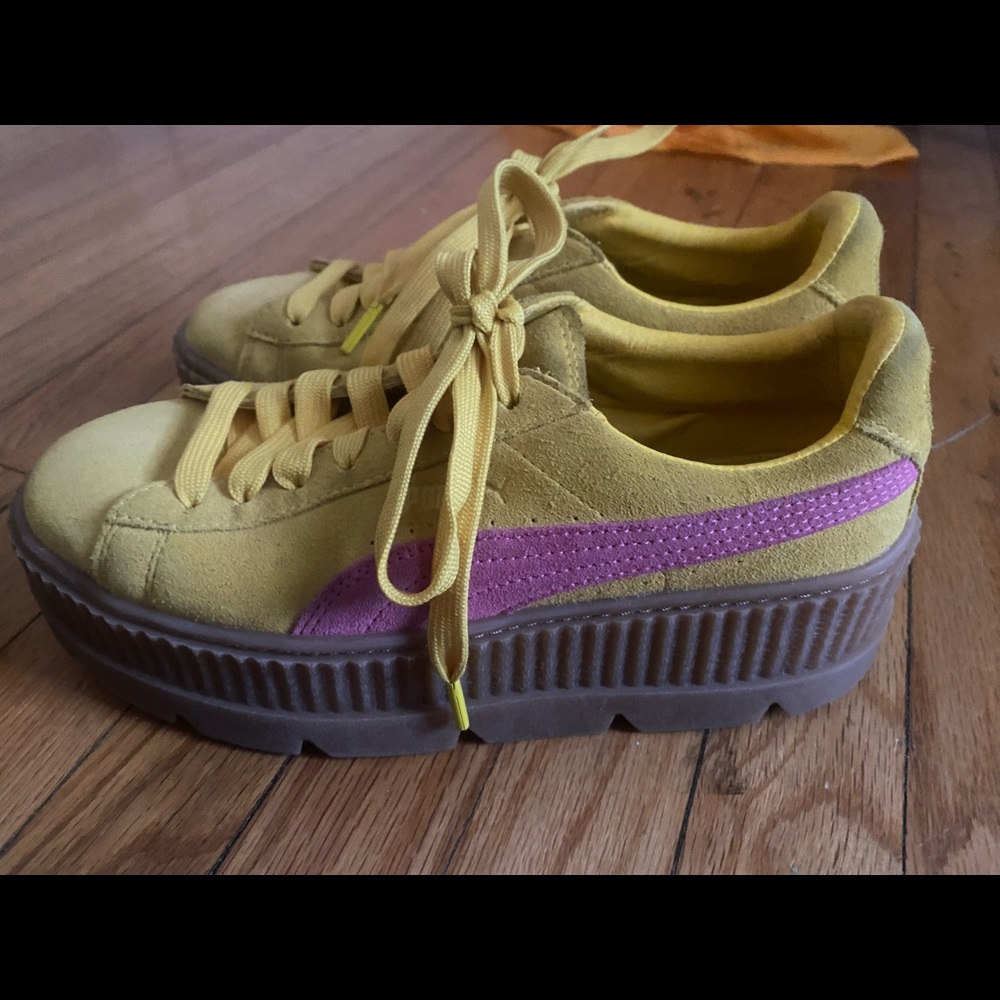 Puma X Fenty By Rihanna Cleated
Creeper Lace Up Suede Yellow Sz 9.5 - Picture 16 of 16